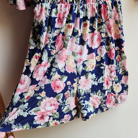 Gilli Floral Culotte Dress Size Large - Picture 8 of 16